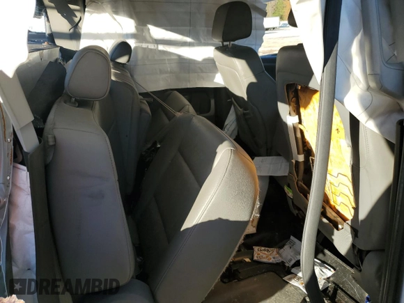 2015 GMC Sierra 2500HD available WiFi with VIN 1GD12XEG5FF582739, listed as a Copart auction lot 82648444 with 0 mi miles and Salvage Title. Bid and sale history available at carsss.com. Image 6.