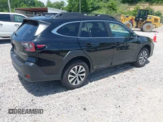 2025 Subaru Outback Premium with VIN 4S4BTADC8S3191528, listed as a IAAI auction lot 42159052 with 6,699 mi miles and . Bid and sale history available at DreamBid. Image 4.