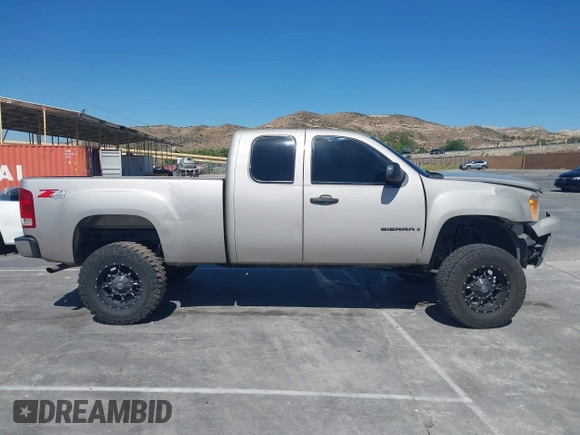 2009 GMC Sierra 1500 SLE z VIN 1GTEK29019Z262746, wystawiony jako IAAI lot #42262860 z przebiegiem 224 892 mil mil oraz . Historia ofert i sprzedaży dostępna na DreamBid. Obrazek 14.