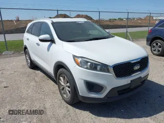2016 Kia Sorento LX with VIN 5XYPGDA57GG135377, listed as a IAAI auction lot 42026641 with 153,799 mi miles. Bid and sale history available at carsss.com. Image 1.