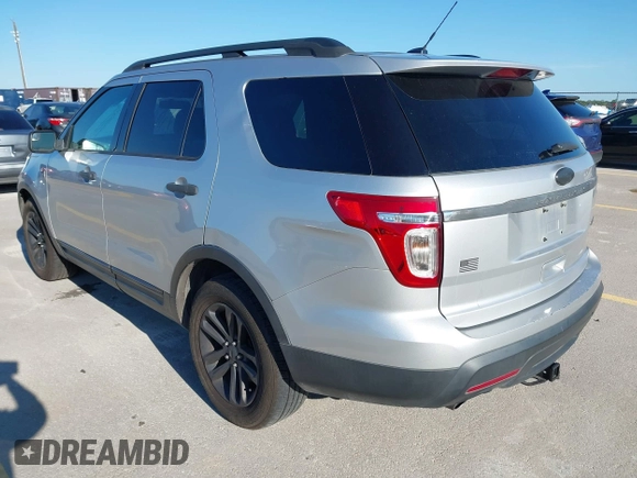 2015 Ford Explorer with VIN 1FM5K7B85FGC23982, listed as a IAAI auction lot 42154220 with 211,883 mi miles and . Bid and sale history available at DreamBid. Image 3.