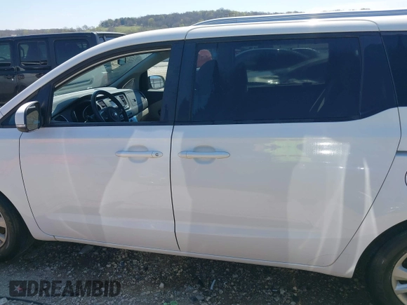 2016 Kia Sedona LX with VIN KNDMB5C1XG6094649, listed as a IAAI auction lot 41883433 with 120,038 mi miles. Bid and sale history available at carsss.com. Image 14.