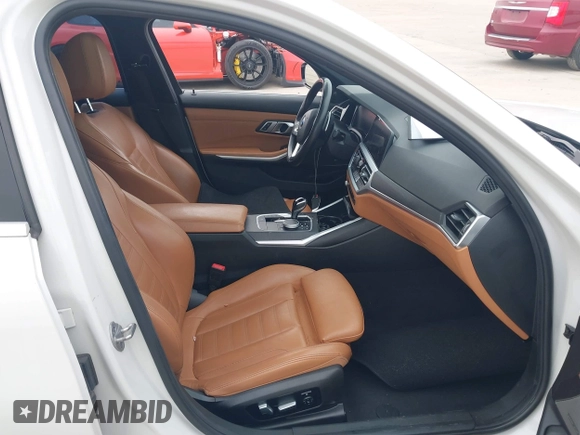 2021 BMW 3 Series 330i z VIN 3MW5R1J08M8B58921, wystawiony jako IAAI lot #41495865 z przebiegiem 82 971 mil mil oraz . Historia ofert i sprzedaży dostępna na DreamBid. Obrazek 5.
