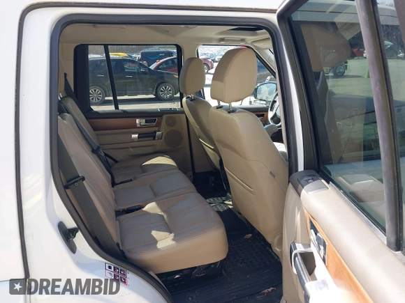 2016 Land Rover LR4 HSE с VIN SALAG2V6XGA778800, выставлен на аукционе IAAI как лот 42039649 с пробегом 126 486 миль миль и . История ставок и продаж доступна на DreamBid. Изображение 8.