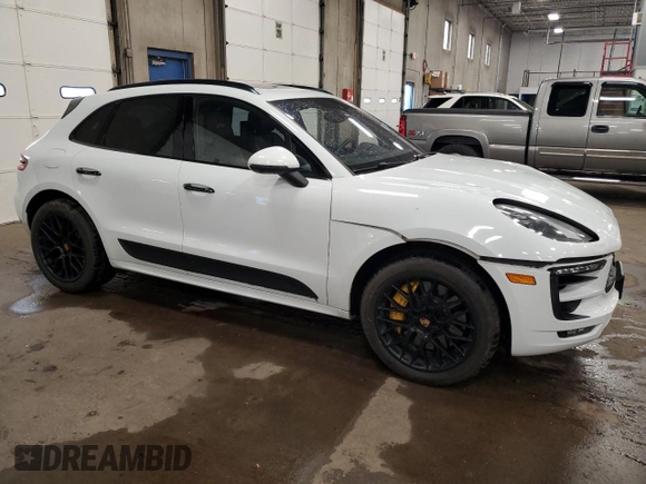 2017 Porsche Macan GTS with VIN WP1AG2A5XHLB51605, listed as a Copart auction lot 58532295 with 80,101 mi miles and Salvage title. Bid and sale history available at DreamBid. Image 4.
