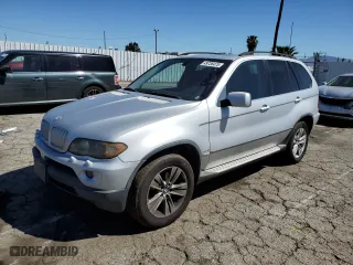 2006 BMW X5 4.4i with VIN 5UXFB53526LV23762, listed as a Copart auction lot 49736475 with 152,586 mi miles and Salvage Title. Bid and sale history available at carsss.com. Image 1.