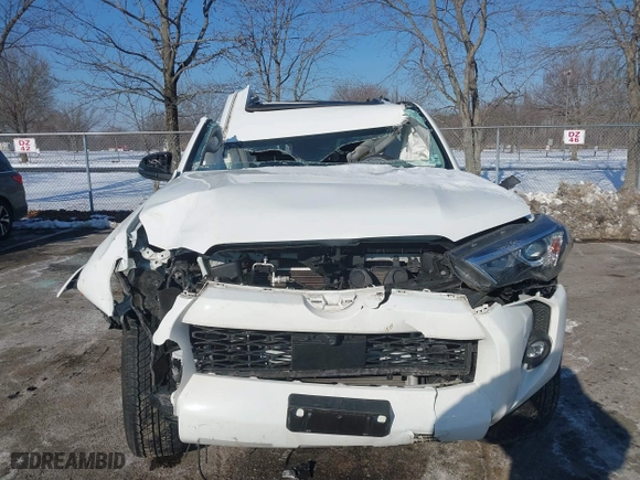 2022 Toyota 4Runner SR5 Premium with VIN JTENU5JR0N6058842, listed as a IAAI auction lot 41405515 with 27,480 mi miles. Bid and sale history available at carsss.com. Image 12.