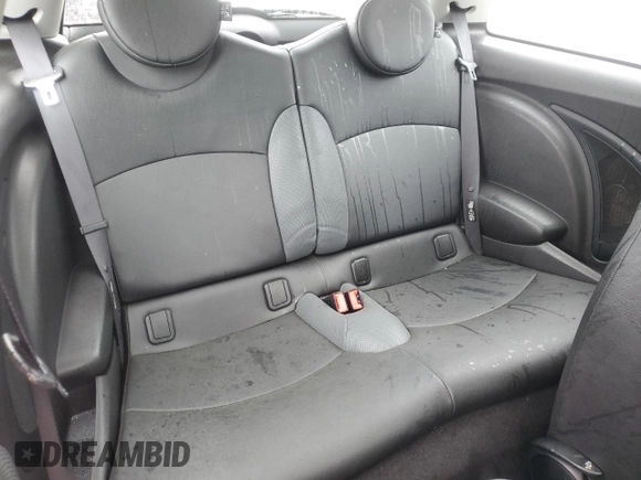 2010 MINI Hardtop S with VIN WMWMF7C50ATZ68936, listed as a Copart auction lot 53692015 with 122,195 mi miles and Salvage Title. Bid and sale history available at DreamBid. Image 10.