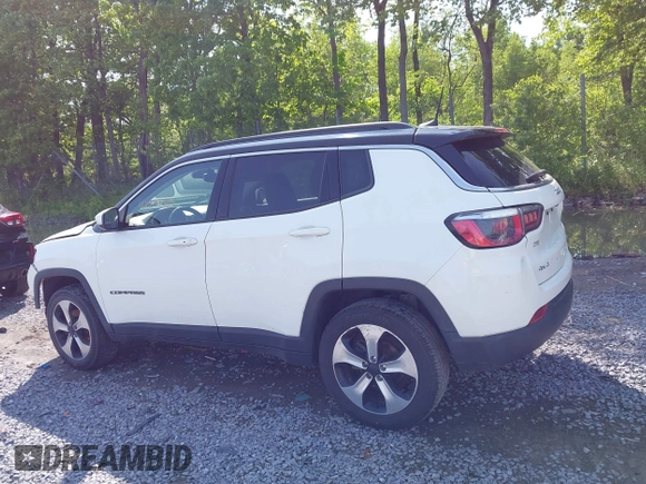 2018 Jeep Compass Latitude z VIN 3C4NJDBB2JT281182, wystawiony jako IAAI lot #42392069 z przebiegiem 112 758 mil mil oraz . Historia ofert i sprzedaży dostępna na DreamBid. Obrazek 14.