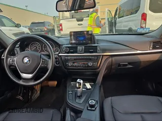 2014 BMW 3 Series 328i xDrive с VIN WBA3B5G57ENS10589, выставлен на аукционе IAAI как лот 42476824 с пробегом 208 112 миль миль и . История ставок и продаж доступна на DreamBid. Изображение 10.