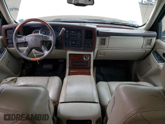 2003 Cadillac Escalade EXT z VIN 3GYEK63N13G145634, wystawiony jako Copart lot #47593375 z przebiegiem 287 512 mil mil oraz Nie do naprawy. Historia ofert i sprzedaży dostępna na DreamBid. Obrazek 8.