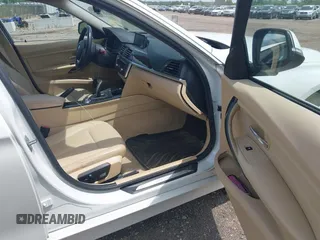 2013 BMW 3 Series 328i xDrive z VIN WBA3B5C58DF138817, wystawiony jako IAAI lot #42524531 z przebiegiem 120 552 mil mil oraz . Historia ofert i sprzedaży dostępna na DreamBid. Obrazek 5.