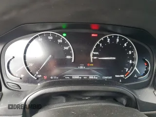 2020 BMW 3 Series 330i z VIN 3MW5R1J02L8B33169, wystawiony jako Copart lot #55660155 z przebiegiem 53 585 mil mil oraz Nie do naprawy • Non repairable. Historia ofert i sprzedaży dostępna na DreamBid. Obrazek 9.