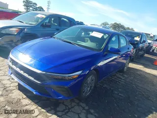 2024 Hyundai Elantra SEL with VIN KMHLM4DG7RU692937, listed as a IAAI auction lot 40840306 with 22,031 mi miles. Bid and sale history available at carsss.com. Image 2.
