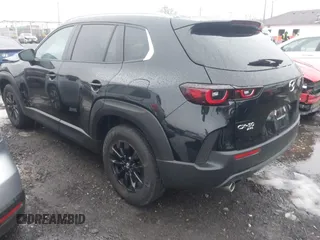 2025 Mazda CX-50 S Preferred z VIN 7MMVABBM4SN306171, wystawiony jako IAAI lot #41037323 z przebiegiem Nie podano mil oraz . Historia ofert i sprzedaży dostępna na DreamBid. Obrazek 3.
