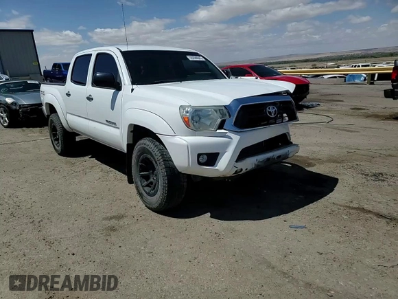 2015 Toyota Tacoma with VIN 3TMLU4EN2FM172761, listed as a Copart auction lot 55286045 with 174,168 mi miles and Salvage title. Bid and sale history available at DreamBid. Image 13.