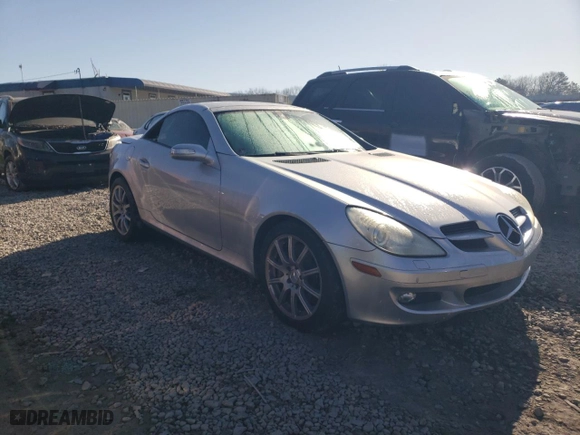 2005 Mercedes-Benz SLK-Class with VIN WDBWK56F35F029234, listed as a Copart auction lot 43336225 with 103,346 mi miles and Salvage Title. Bid and sale history available at carsss.com. Image 4.