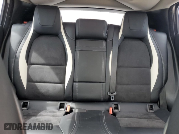2018 Infiniti QX30 ESSENTIAL with VIN SJKCH5CP7JA046283, listed as a Copart auction lot 60801274 with 61,936 mi miles and Salvage Title. Bid and sale history available at carsss.com. Image 10.