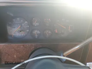 1985 Chevrolet El Camino z VIN 3GCCW80H0FS918901, wystawiony jako Copart lot #77799744 z przebiegiem 64 541 mil mil oraz Szkoda całkowita • Salvage title. Historia ofert i sprzedaży dostępna na DreamBid. Obrazek 9.