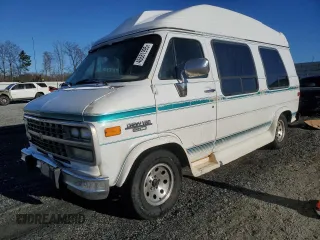 1994 Chevrolet Chevy Van z VIN 1GBEG25KXRF155175, wystawiony jako Copart lot #46681995 z przebiegiem 217 446 mil mil oraz Szkody całkowita. Historia ofert i sprzedaży dostępna na DreamBid. Obrazek 1.