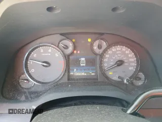 2016 Toyota Tundra SR z VIN 5TFRM5F14GX096547, wystawiony jako Copart lot #48736635 z przebiegiem 130 236 mil mil oraz Szkoda całkowita • Salvage title. Historia ofert i sprzedaży dostępna na DreamBid. Obrazek 9.