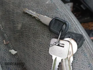 1997 Chevrolet Chevy Van с VIN 1GCFG29M7V1055926, выставлен на аукционе IAAI как лот 42307029 с пробегом 184 462 миль миль и . История ставок и продаж доступна на DreamBid. Изображение 11.