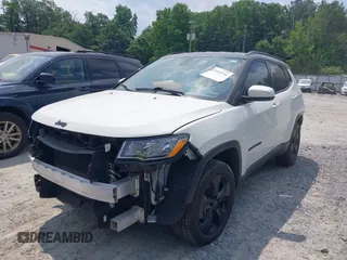 2019 Jeep Compass Latitude с VIN 3C4NJDBB6KT741137, выставлен на аукционе IAAI как лот 42393116 с пробегом 55 684 миль миль и . История ставок и продаж доступна на DreamBid. Изображение 2.