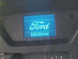 2017 Ford Transit z VIN 1FTYR1YM4HKB00043, wystawiony jako IAAI lot #41849561 z przebiegiem 105 364 mil mil oraz . Historia ofert i sprzedaży dostępna na DreamBid. Obrazek 15.