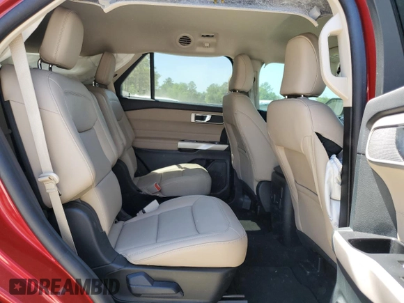 2024 Ford Explorer XLT z VIN 1FMSK7DH6RGA83445, wystawiony jako Copart lot #53043235 z przebiegiem 14 193 mil mil oraz Szkoda całkowita • Salvage title. Historia ofert i sprzedaży dostępna na DreamBid. Obrazek 11.