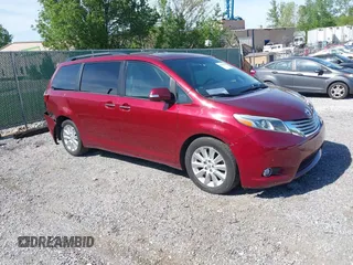 2015 Toyota Sienna XLE с VIN 5TDYK3DC4FS590924, выставлен на аукционе IAAI как лот 42104086 с пробегом 209 280 миль миль и . История ставок и продаж доступна на DreamBid. Изображение 1.