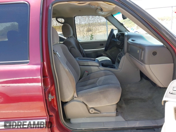 2004 GMC Yukon SLT with VIN 1GKEK13Z44R301456, listed as a IAAI auction lot 42056635 with 196,799 mi miles. Bid and sale history available at carsss.com. Image 5.