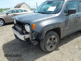 2017 Jeep Renegade Sport с VIN ZACCJBAB6HPG64055, выставлен на аукционе IAAI как лот 42104469 с пробегом 125 897 миль миль и . История ставок и продаж доступна на DreamBid. Изображение 6.