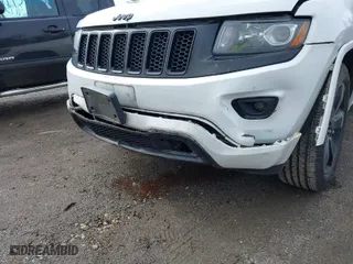 2015 Jeep Grand Cherokee Altitude with VIN 1C4RJFAG4FC942885, listed as a IAAI auction lot 41952356 with 233,276 mi miles. Bid and sale history available at carsss.com. Image 19.