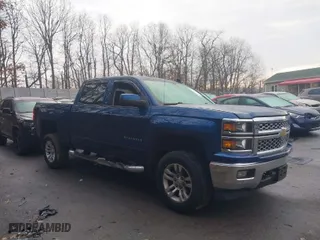 2015 Chevrolet Silverado 1500 LT with VIN 3GCUKREC5FG468054, listed as a IAAI auction lot 41459655 with 157,236 mi miles. Bid and sale history available at carsss.com. Image 1.