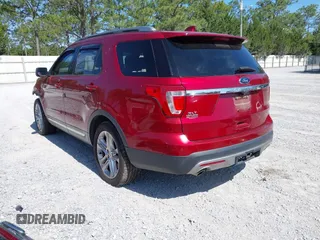 2017 Ford Explorer XLT with VIN 1FM5K7D80HGB43893, listed as a IAAI auction lot 42291363 with 140,822 mi miles and . Bid and sale history available at DreamBid. Image 3.