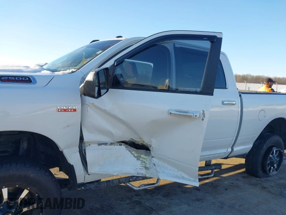 2019 Ram 2500 Big Horn with VIN 3C6UR5DJ3KG605871, listed as a IAAI auction lot 41292336 with 104,270 mi miles and . Bid and sale history available at DreamBid. Image 6.