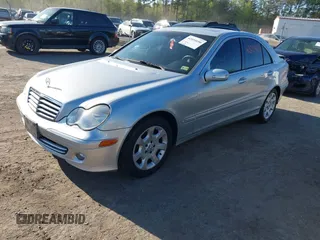 2006 Mercedes-Benz C 280 Luxury z VIN WDBRF92H06F799179, wystawiony jako IAAI lot #42054050 z przebiegiem 209 182 mil mil oraz . Historia ofert i sprzedaży dostępna na DreamBid. Obrazek 2.