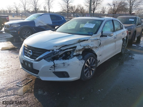2017 Nissan Altima 2.5 SV with VIN 1N4AL3AP6HC162319, listed as a IAAI auction lot 41192111 with 22,003 mi miles. Bid and sale history available at carsss.com. Image 6.