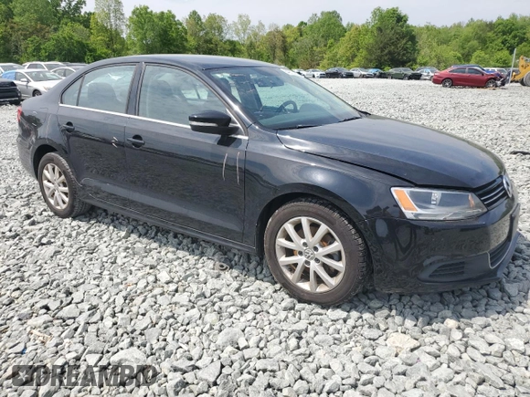 2013 Volkswagen Jetta SE z VIN 3VWDP7AJ5DM437943, wystawiony jako Copart lot #54272175 z przebiegiem 186 081 mil mil oraz Nie do naprawy • Non repairable. Historia ofert i sprzedaży dostępna na DreamBid. Obrazek 4.