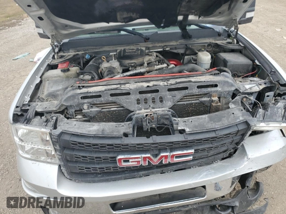 2012 GMC Sierra 2500HD SLT with VIN 1GT121E89CF112381, listed as a Copart auction lot 83098594 with 240,168 mi miles and Salvage title. Bid and sale history available at DreamBid. Image 12.