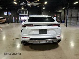 2021 Lamborghini Urus z VIN ZPBUA1ZL1MLA15024, wystawiony jako Copart lot #48737594 z przebiegiem 13 617 mil mil oraz Tytuł czysty. Historia ofert i sprzedaży dostępna na DreamBid. Obrazek 4.