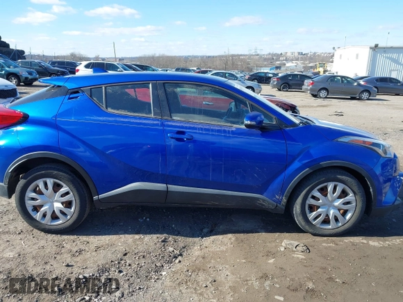 2019 Toyota C-HR XLE with VIN NMTKHMBX7KR082505, listed as a IAAI auction lot 41639520 with 37,475 mi miles. Bid and sale history available at carsss.com. Image 14.