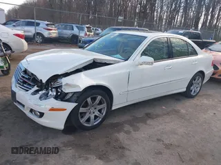 2007 Mercedes-Benz E-Class 3.5L with VIN WDBUF87X37X220377, listed as a IAAI auction lot 41655713 with 221,434 mi miles. Bid and sale history available at carsss.com. Image 17.