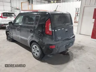 2013 Kia Soul with VIN KNDJT2A58D7773703, listed as a IAAI auction lot 41628420 with 100,301 mi miles. Bid and sale history available at carsss.com. Image 3.