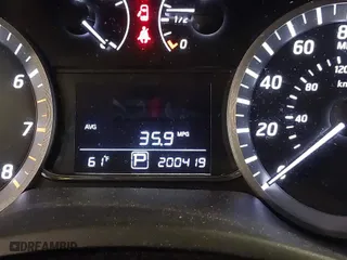2014 Nissan Sentra SV with VIN 3N1AB7AP7EY215331, listed as a IAAI auction lot 41423935 with 200,419 mi miles. Bid and sale history available at carsss.com. Image 16.