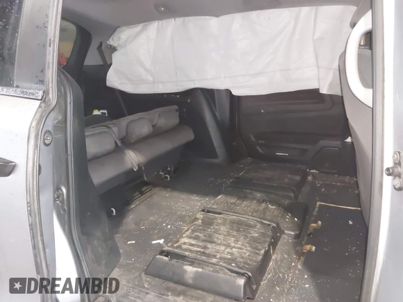 2018 Honda Odyssey LX with VIN 5FNRL6H21JB067863, listed as a IAAI auction lot 40432996 with 224,723 mi miles. Bid and sale history available at carsss.com. Image 8.