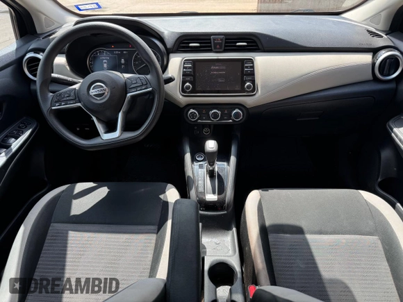 2020 Nissan Versa SV z VIN 3N1CN8EV3LL838731, wystawiony jako Copart lot #58837595 z przebiegiem 99 861 mil mil oraz Czysty tytuł • Clean title. Historia ofert i sprzedaży dostępna na DreamBid. Obrazek 9.