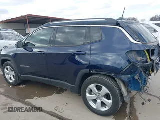 2019 Jeep Compass Limited with VIN 3C4NJCCB7KT749417, listed as a IAAI auction lot 41376703 with 69,708 mi miles. Bid and sale history available at carsss.com. Image 14.