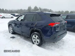 2020 Toyota RAV4 XLE with VIN 2T3P1RFV4LC117598, listed as a IAAI auction lot 41556701 with 38,447 mi miles. Bid and sale history available at carsss.com. Image 3.