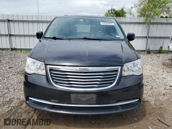 2016 Chrysler Town & Country Touring with VIN 2C4RC1BG2GR132692, listed as a Copart auction lot 64549404 with 73,355 mi miles and Salvage Title. Bid and sale history available at DreamBid. Image 5.